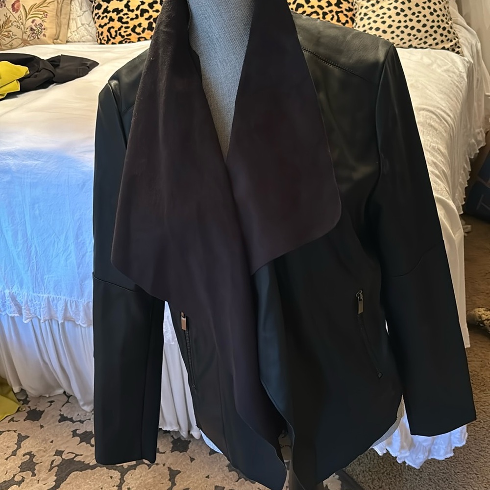 ✨ BAGATELLE layering ✨drape jacket faux but feels like leather!! Size L w/tags!!